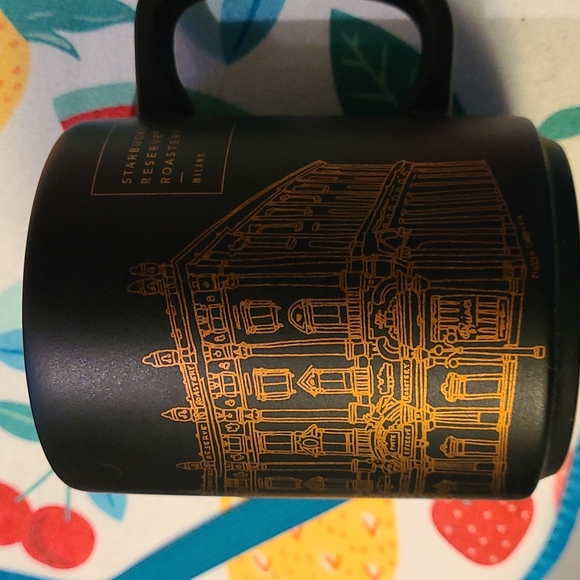 Limited edition 2018 Starbucks mug set - Picture 4 of 9